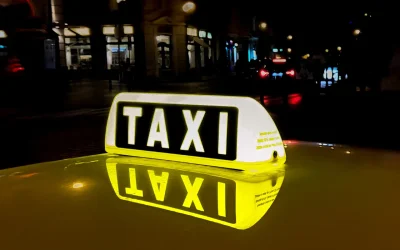 How does a call answering service help taxi businesses guide in 2025
