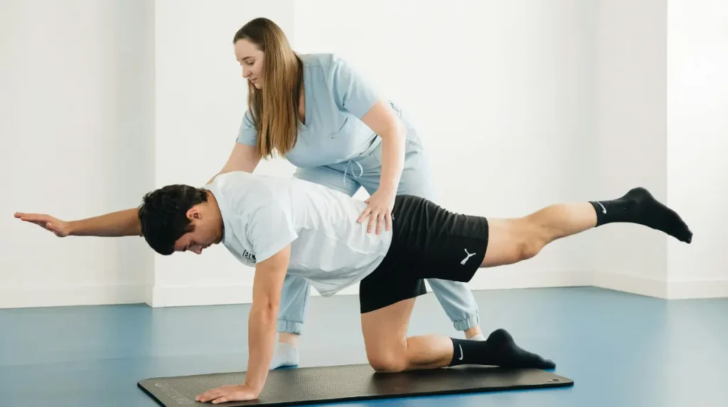 What is call answering service for physiotherapists Guide (2025)